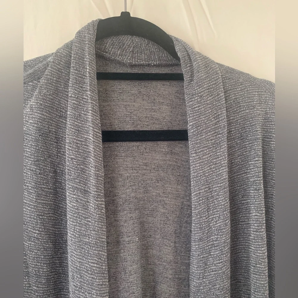 New in bag unbranded lightweight grey duster with long sleeves - Picture 4 of 7